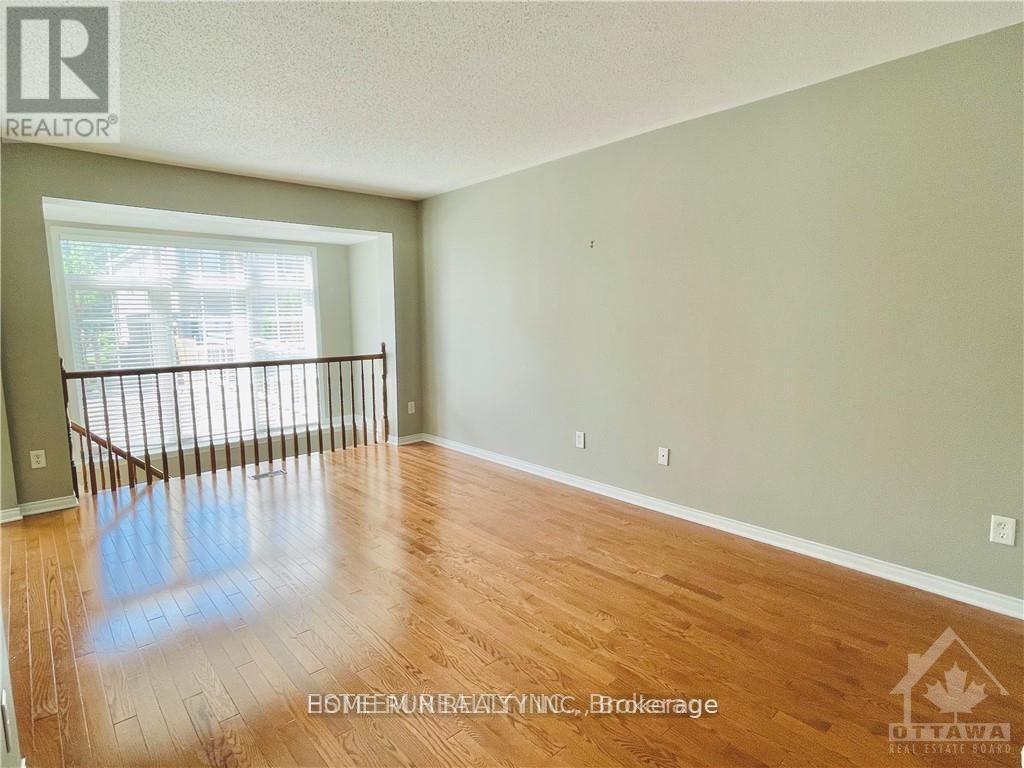 125 Braddock Private, Ottawa, Ontario  K2J 0E6 - Photo 5 - X12883902