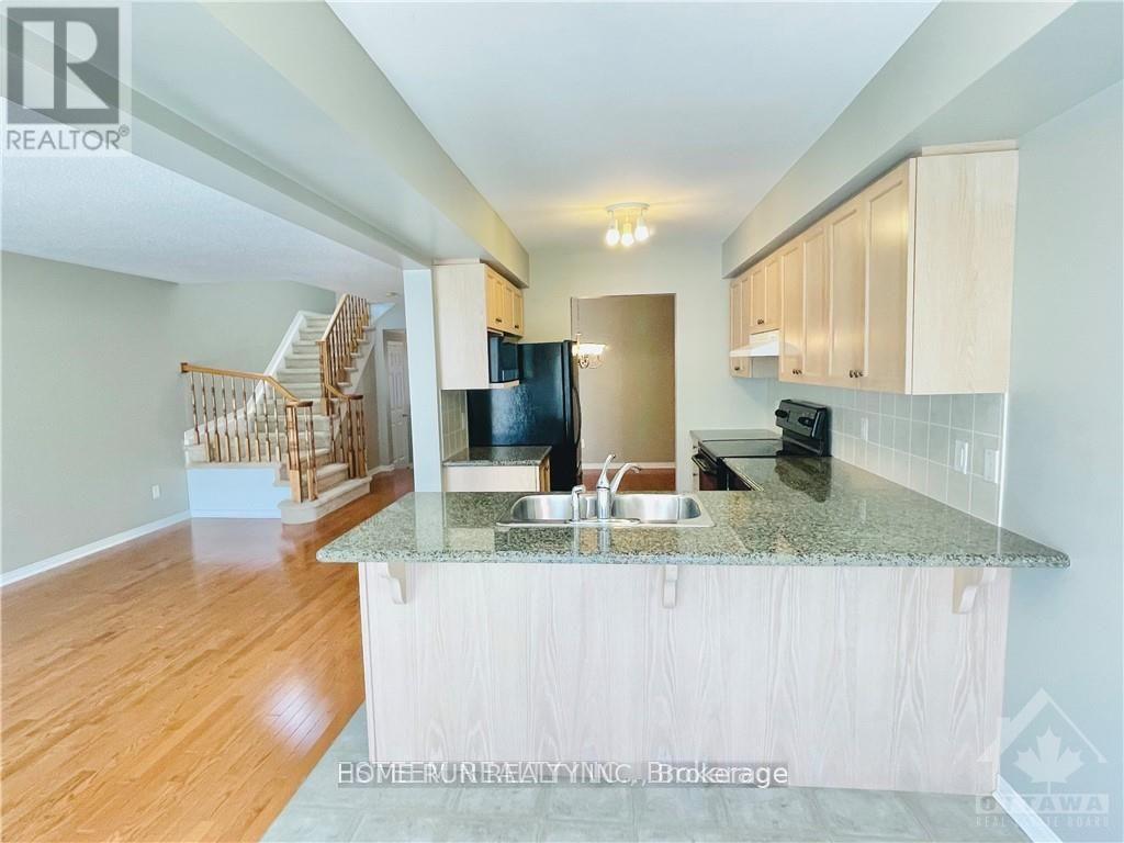 125 Braddock Private, Ottawa, Ontario  K2J 0E6 - Photo 7 - X12883902