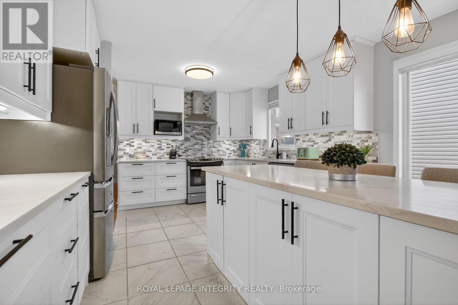 161 Longshire Circle, Ottawa, Ontario  K2J 4L2 - Photo 22 - X12883936