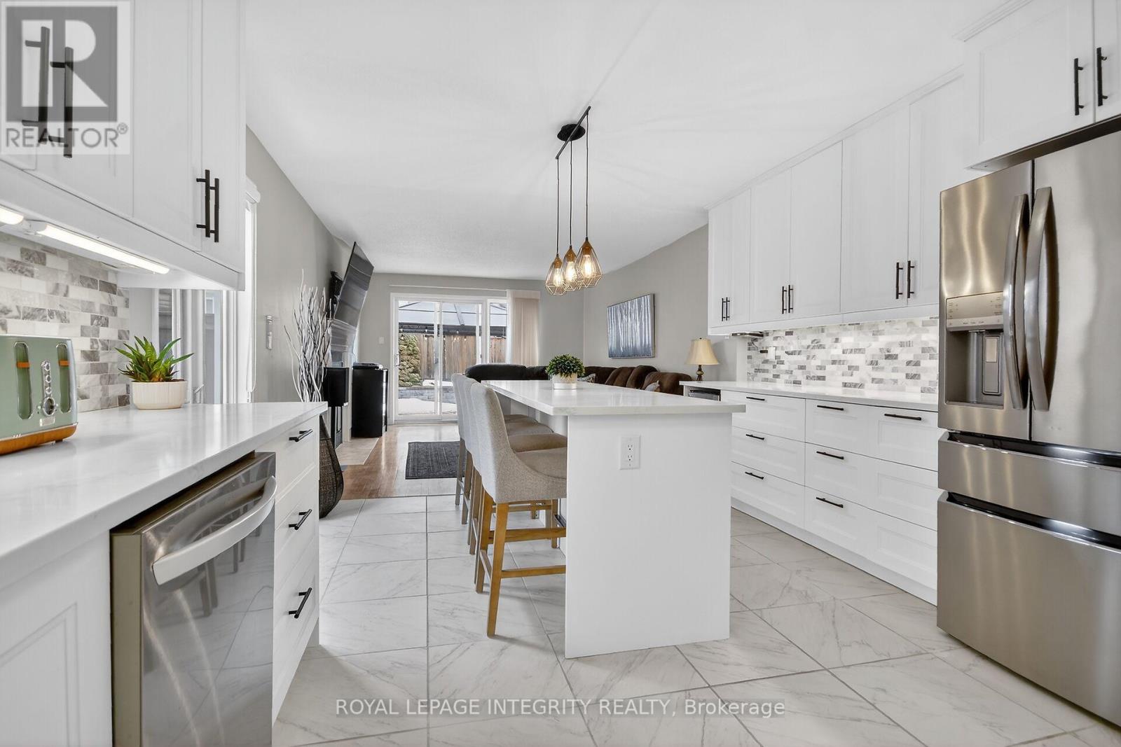 161 Longshire Circle, Ottawa, Ontario  K2J 4L2 - Photo 26 - X12883936