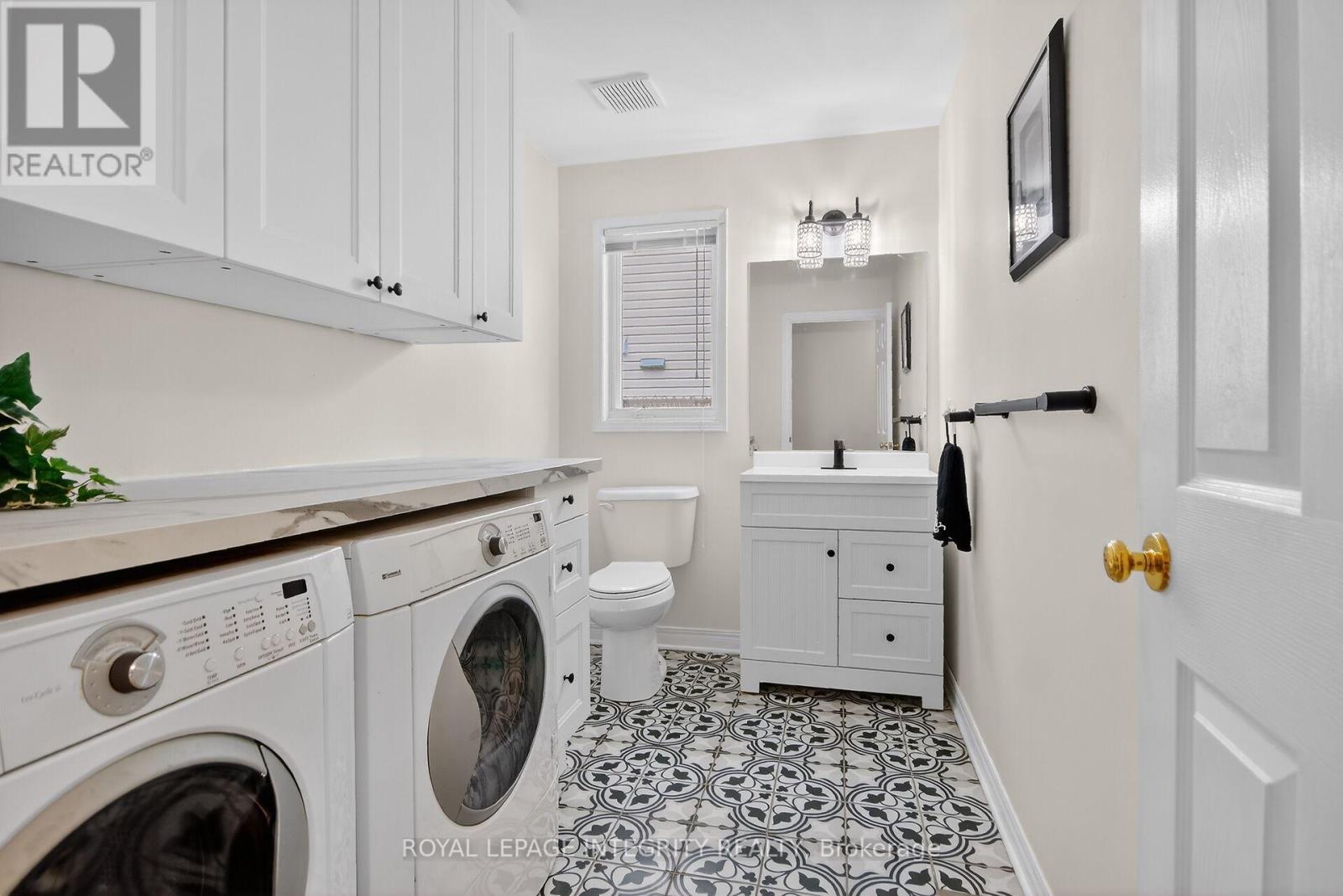 161 Longshire Circle, Ottawa, Ontario  K2J 4L2 - Photo 36 - X12883936