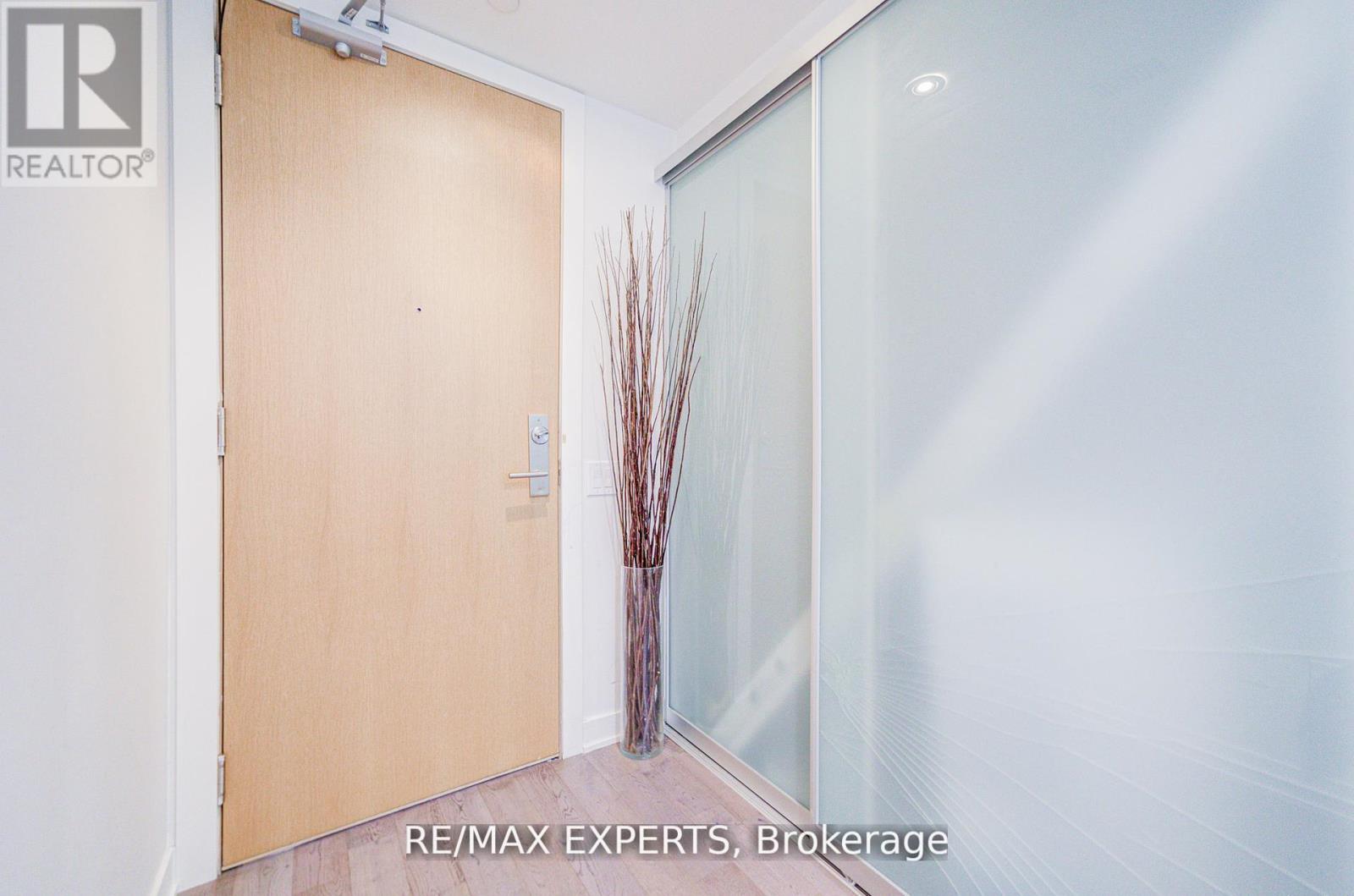 1418 - 629 King Street W, Toronto, Ontario  M5V 1M5 - Photo 9 - C12883910