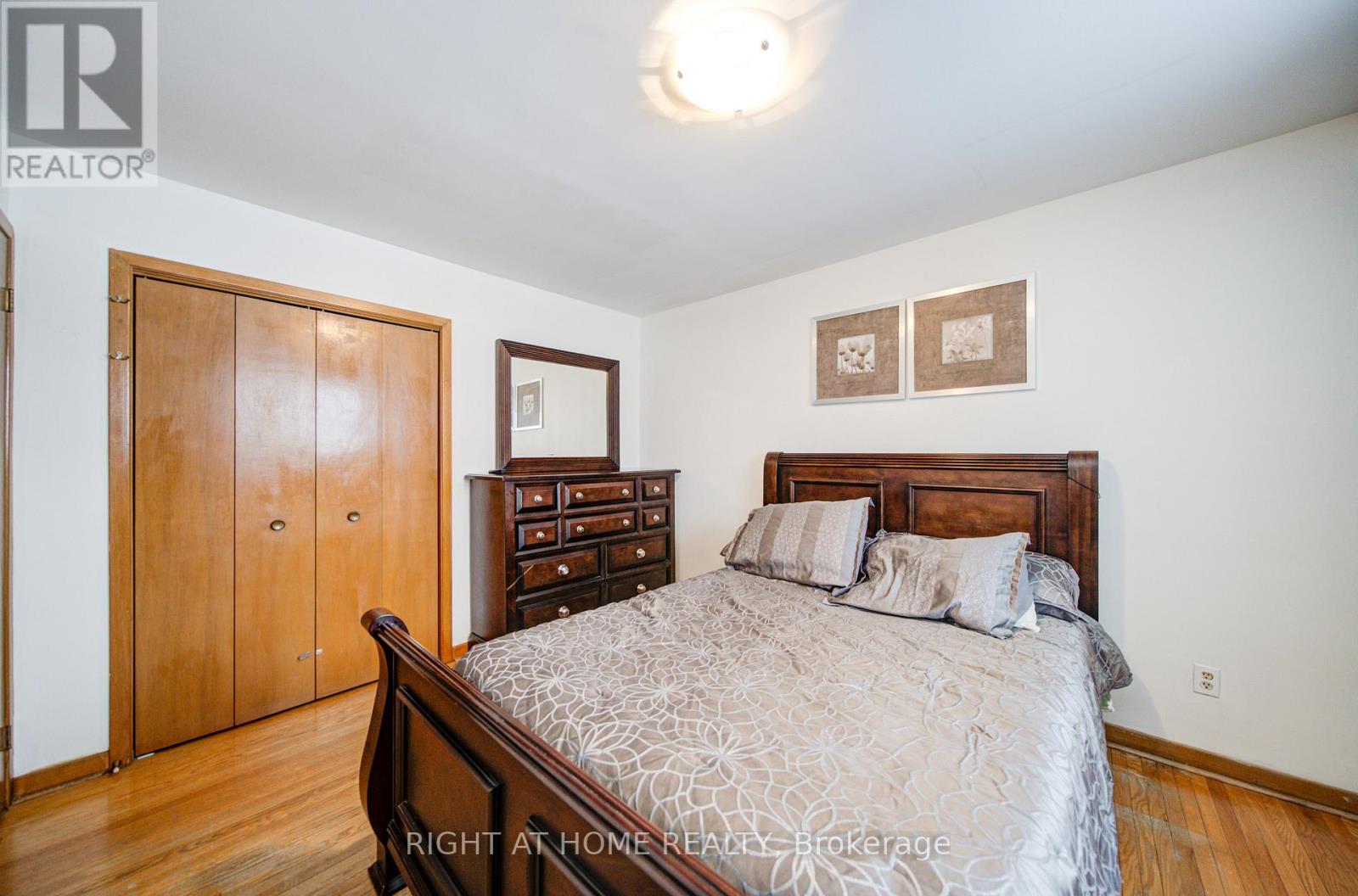 14 Castlebury Crescent, Toronto (Bayview Woods-Steeles), Ontario  M2H 1W6 - Photo 12 - C12883938