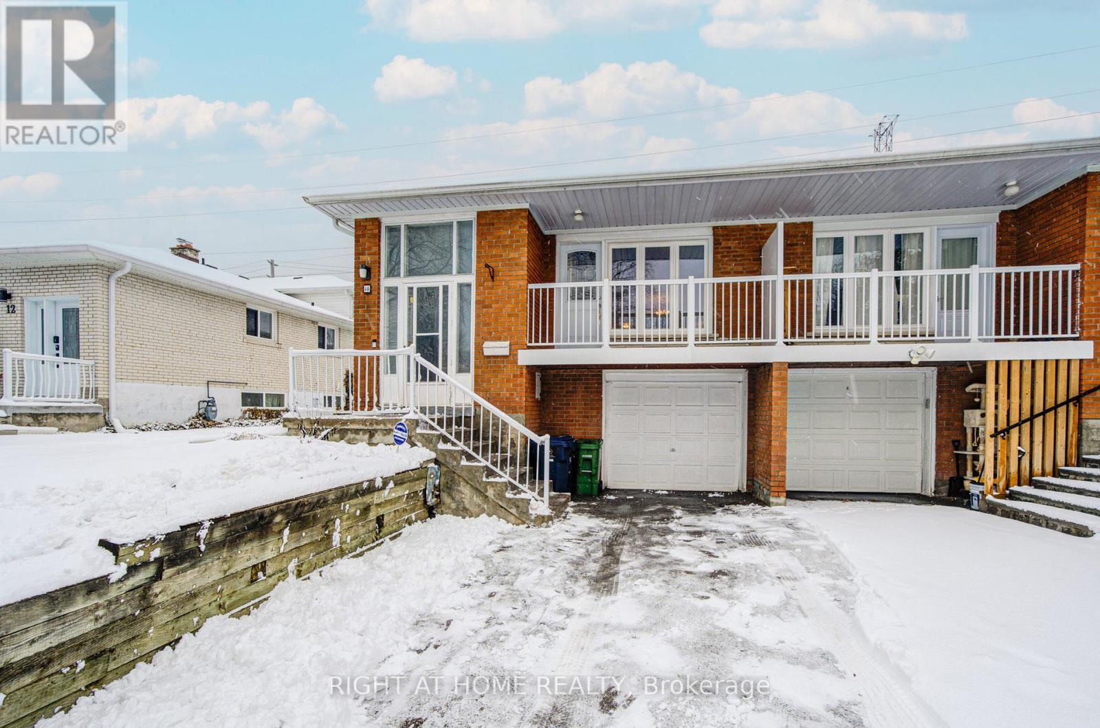 14 Castlebury Crescent, Toronto (Bayview Woods-Steeles), Ontario  M2H 1W6 - Photo 2 - C12883938