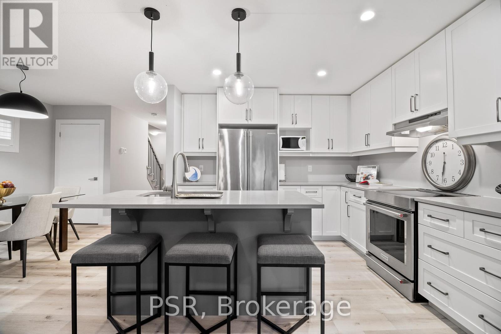 48 George Zubek Drive, Collingwood, Ontario  L9Y 1M5 - Photo 11 - S12883914