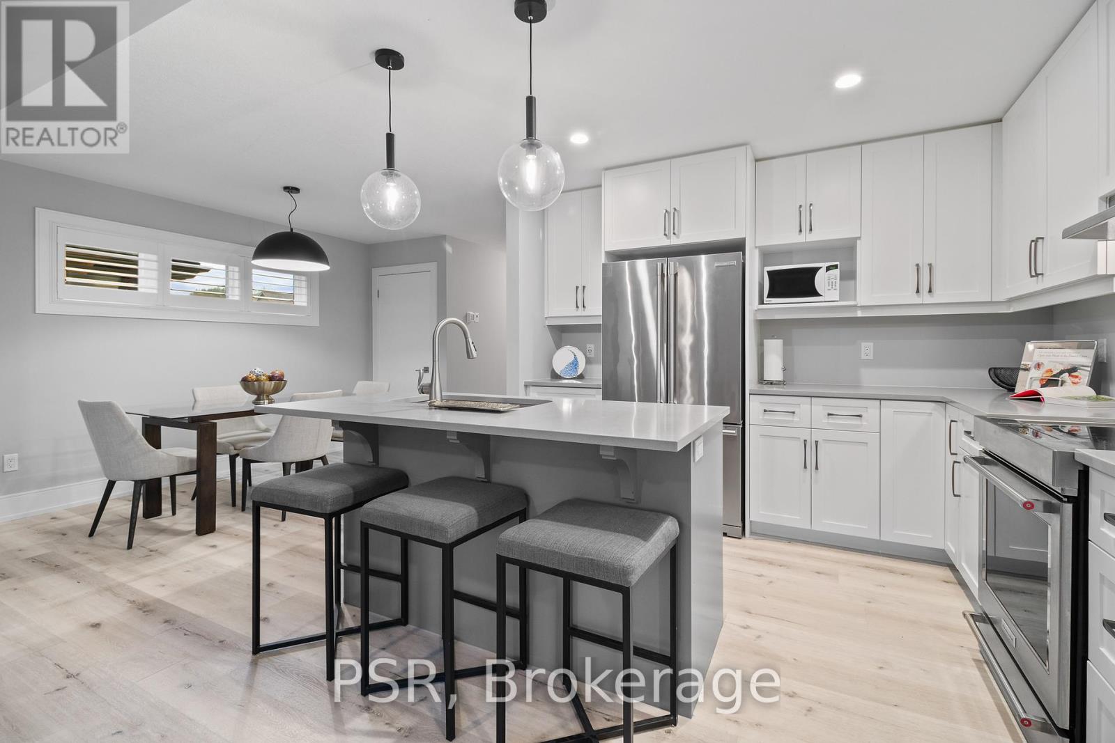 48 George Zubek Drive, Collingwood, Ontario  L9Y 1M5 - Photo 12 - S12883914