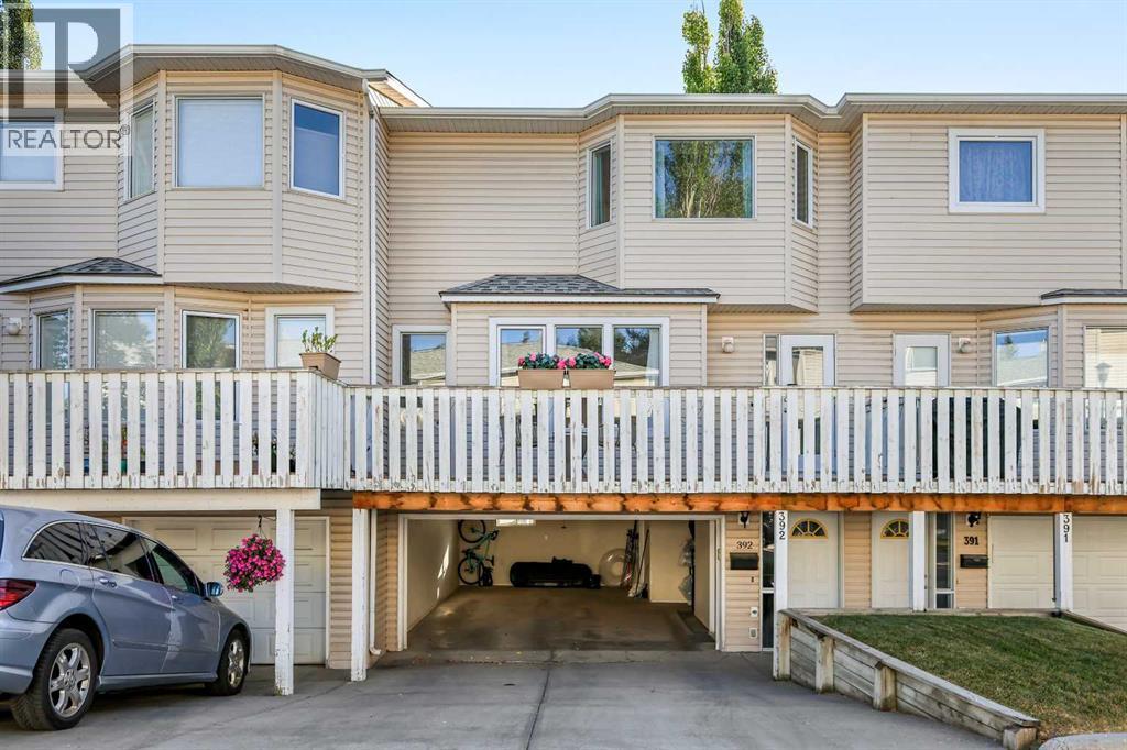 392 Killarney Glen Court Sw, Calgary, Alberta  T3E 7H4 - Photo 2 - A2280794