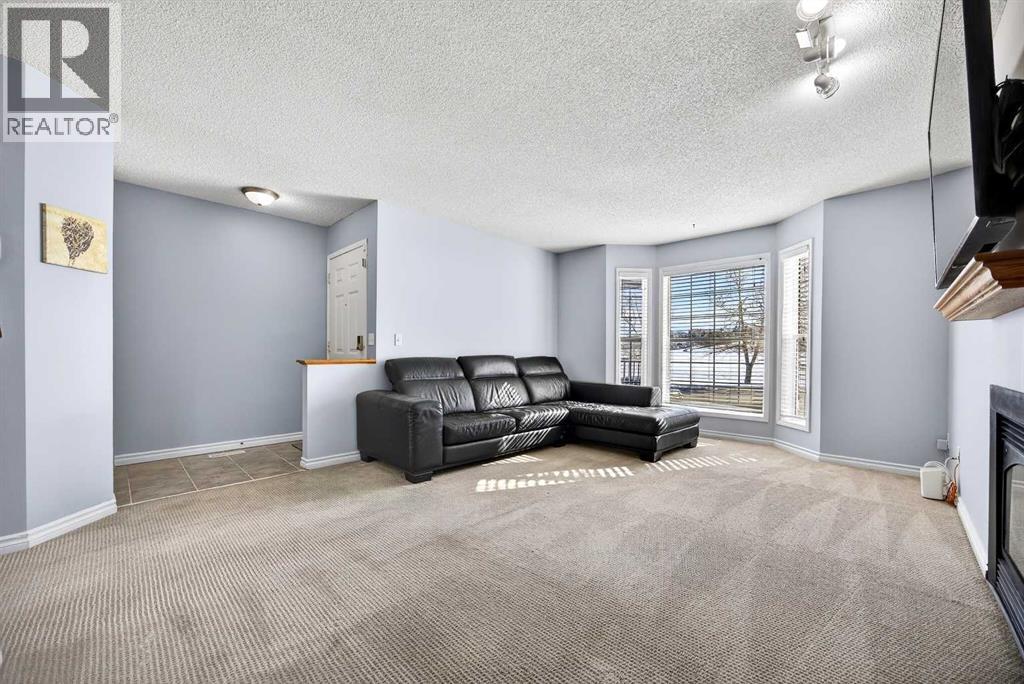 10884 Hidden Valley Drive Nw, Calgary, Alberta  T3A 5H2 - Photo 6 - A2290313