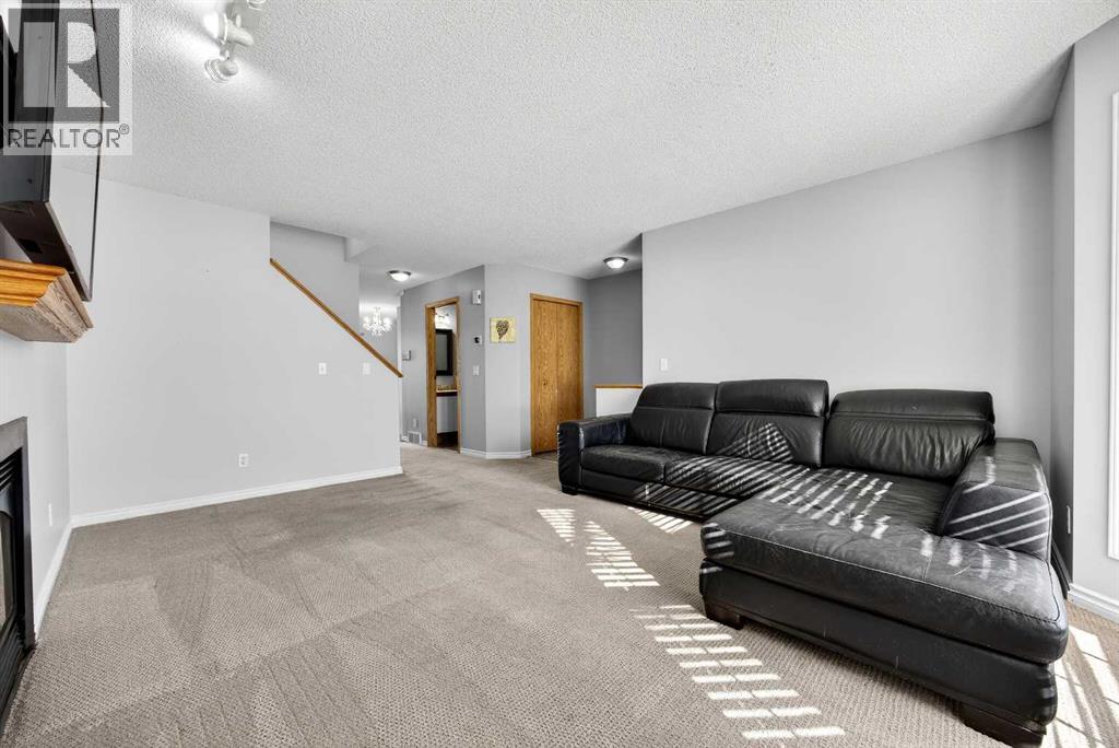 10884 Hidden Valley Drive Nw, Calgary, Alberta  T3A 5H2 - Photo 4 - A2290313