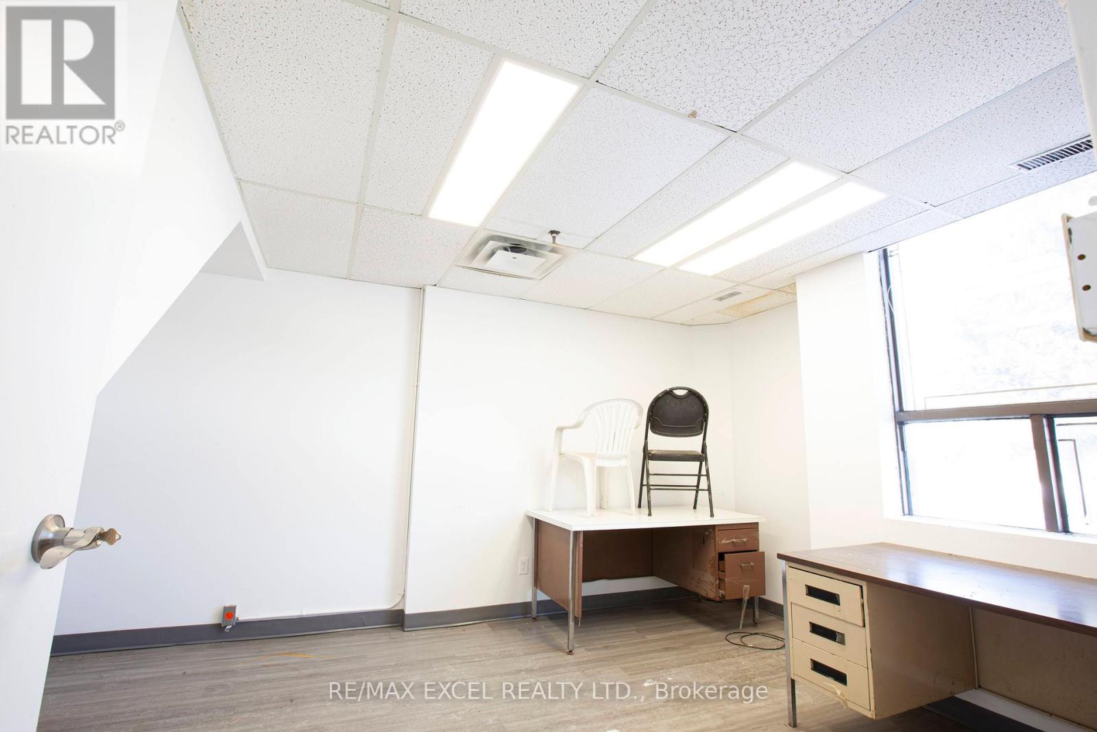 8 - 37 Ferrier Street, Markham, Ontario  L3R 3K6 - Photo 13 - N12883916