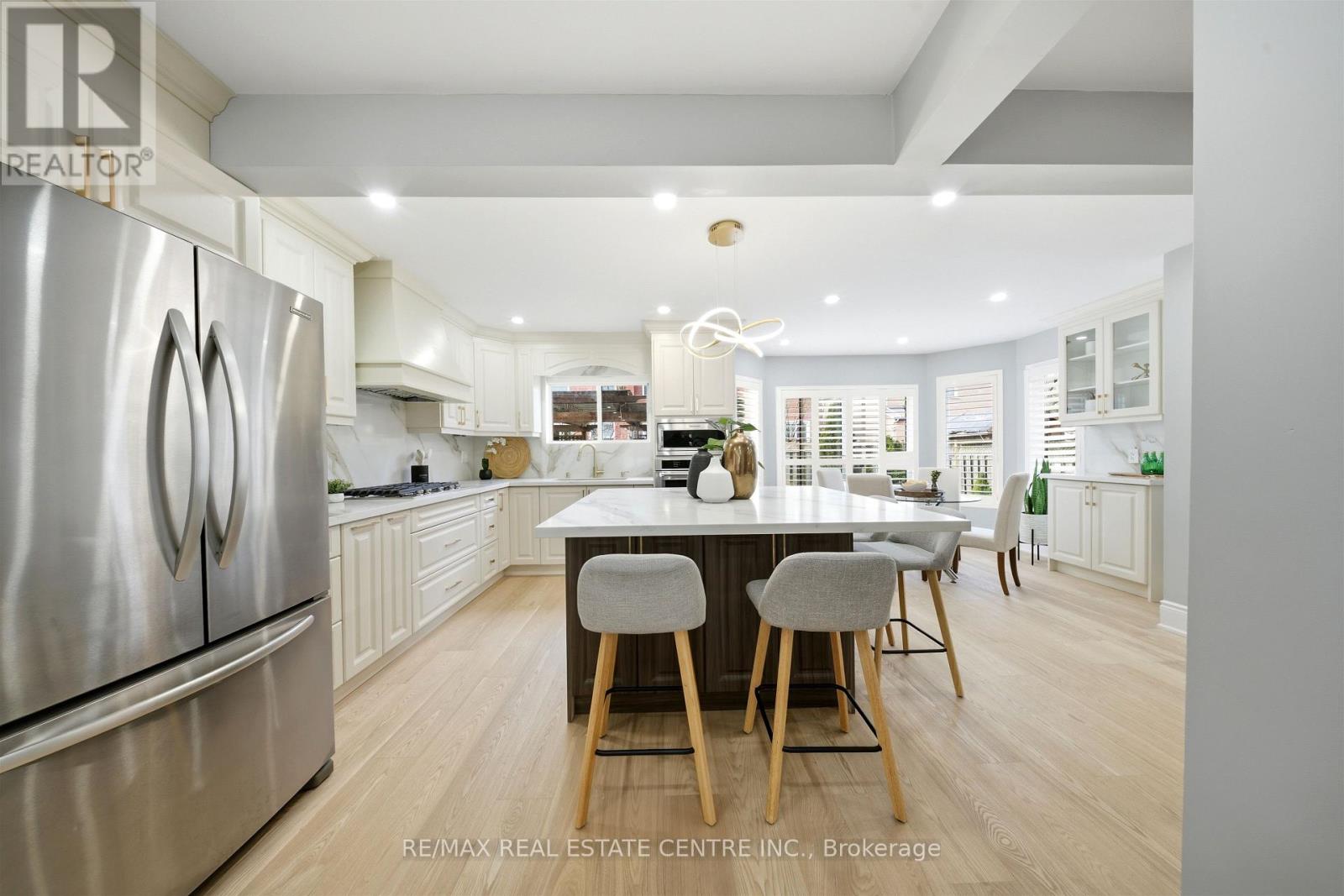 2216 Vista Oak Road, Oakville, Ontario  L6M 3L7 - Photo 13 - W12876788