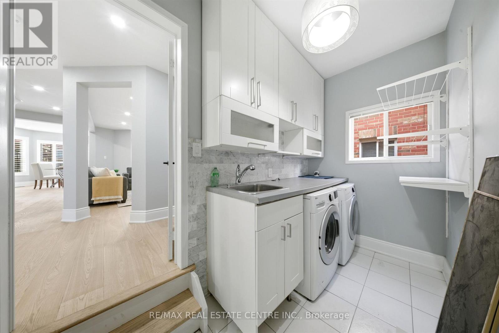 2216 Vista Oak Road, Oakville, Ontario  L6M 3L7 - Photo 24 - W12876788