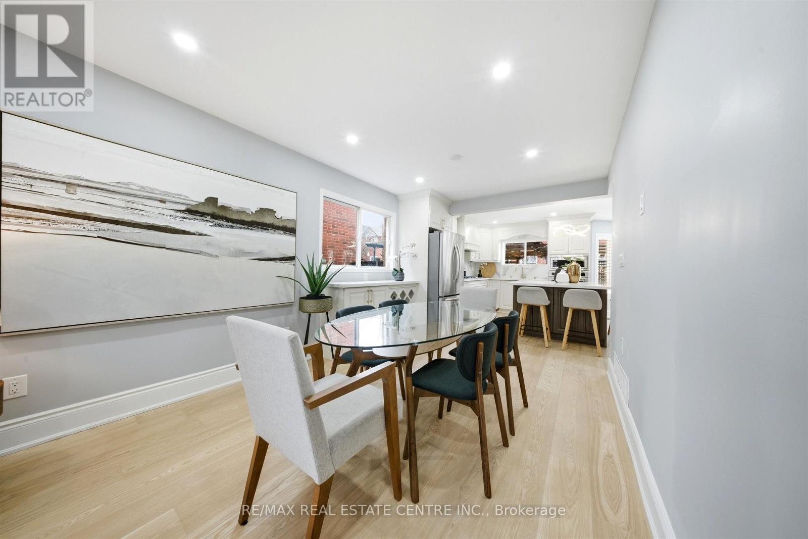 2216 Vista Oak Road, Oakville, Ontario  L6M 3L7 - Photo 18 - W12876788