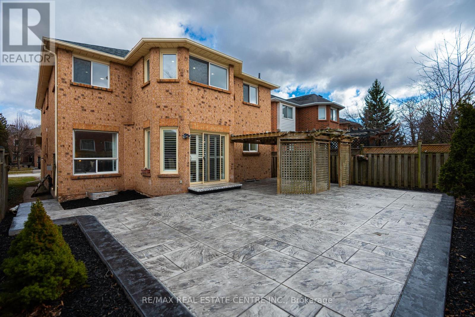 2216 Vista Oak Road, Oakville, Ontario  L6M 3L7 - Photo 48 - W12876788