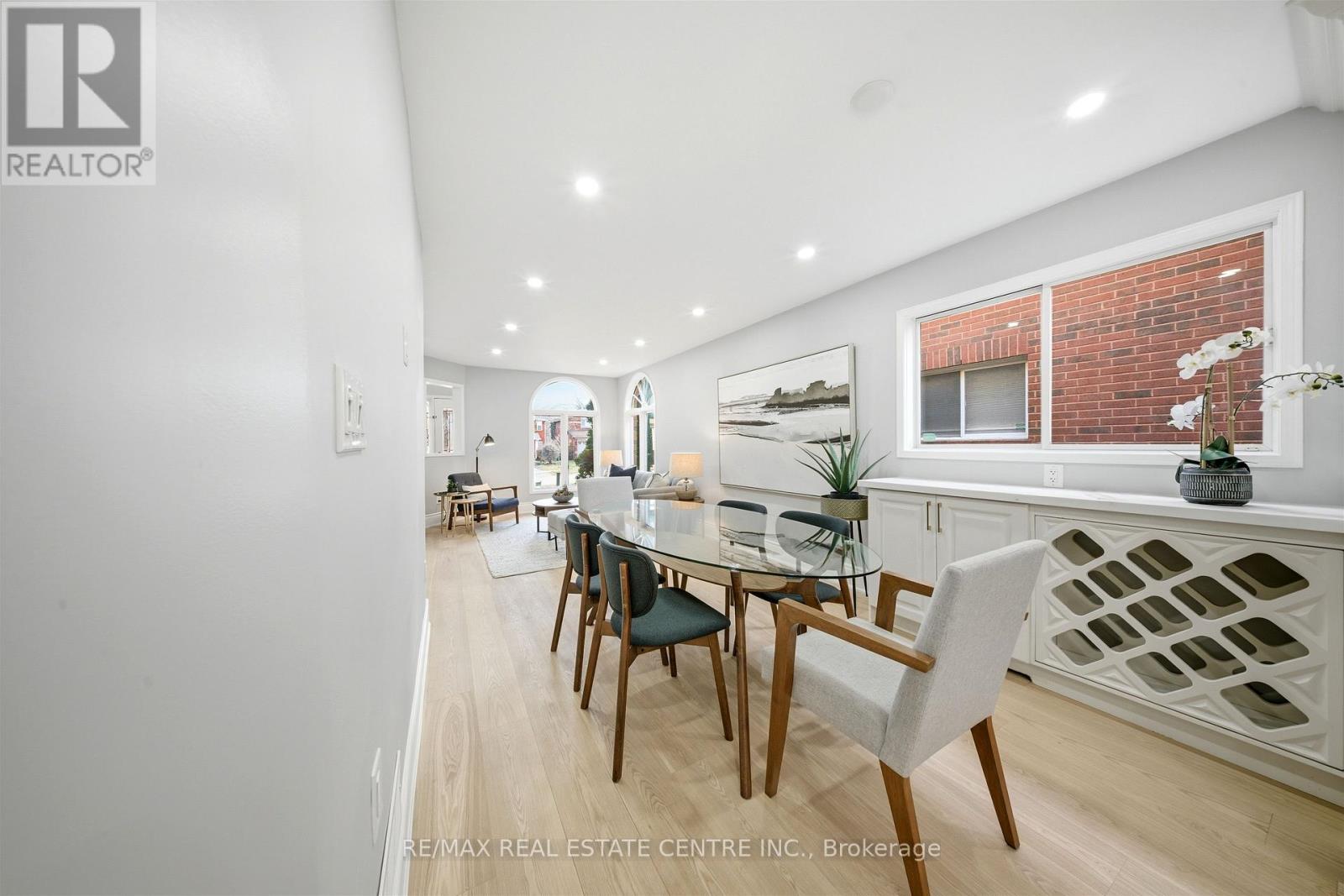 2216 Vista Oak Road, Oakville, Ontario  L6M 3L7 - Photo 19 - W12876788