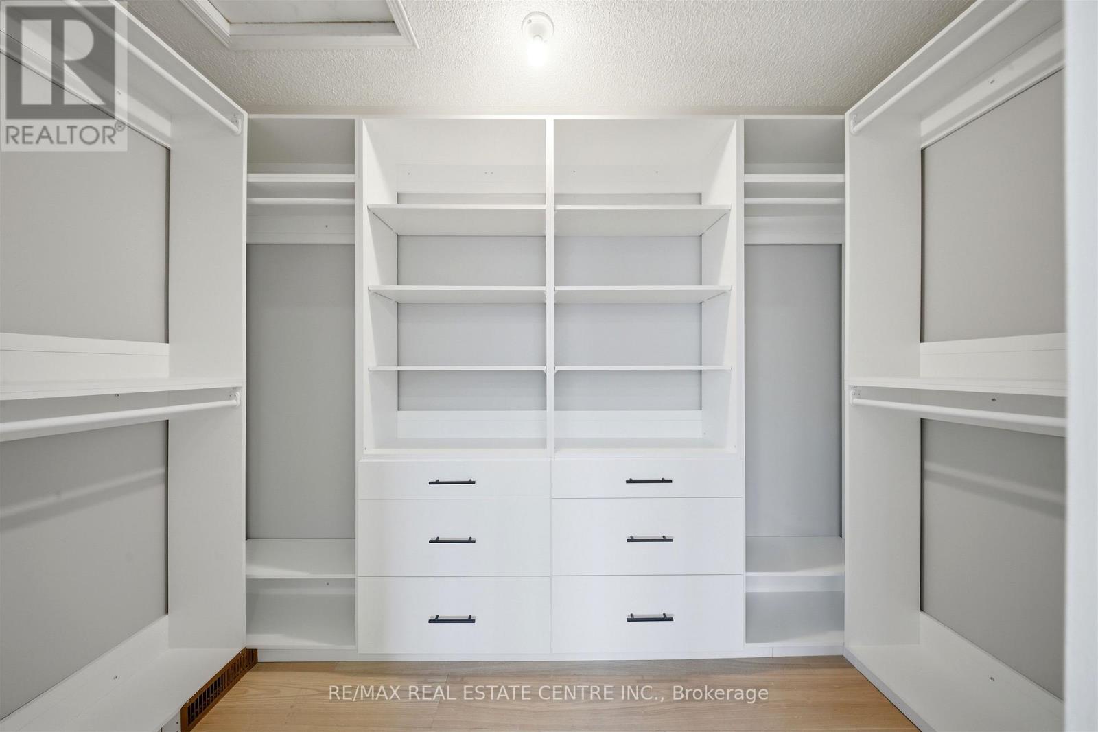 2216 Vista Oak Road, Oakville, Ontario  L6M 3L7 - Photo 33 - W12876788