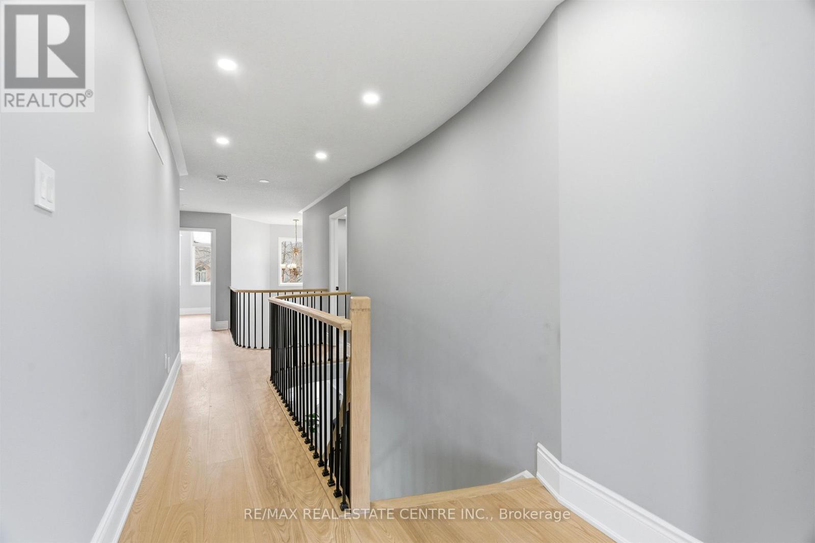 2216 Vista Oak Road, Oakville, Ontario  L6M 3L7 - Photo 26 - W12876788