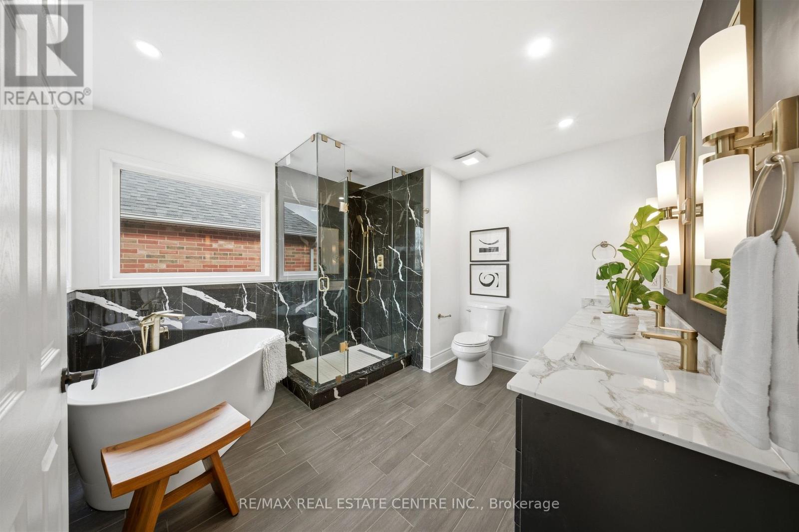 2216 Vista Oak Road, Oakville, Ontario  L6M 3L7 - Photo 34 - W12876788