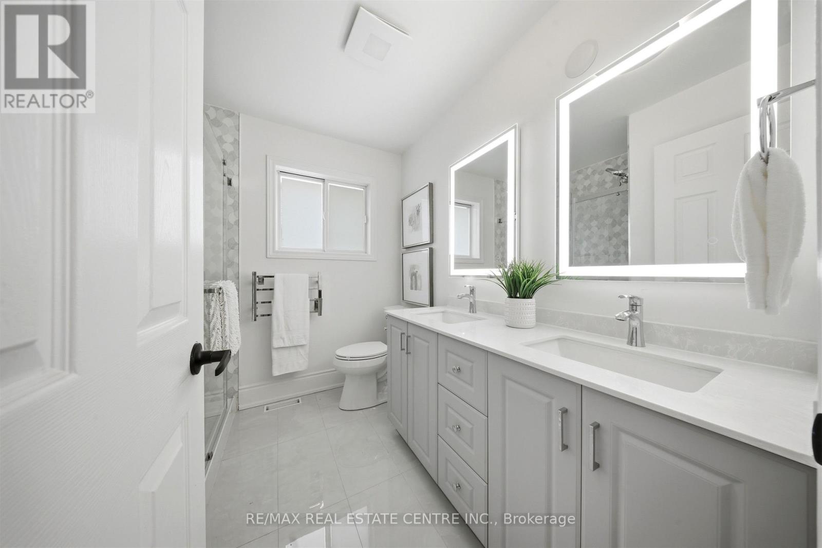 2216 Vista Oak Road, Oakville, Ontario  L6M 3L7 - Photo 40 - W12876788