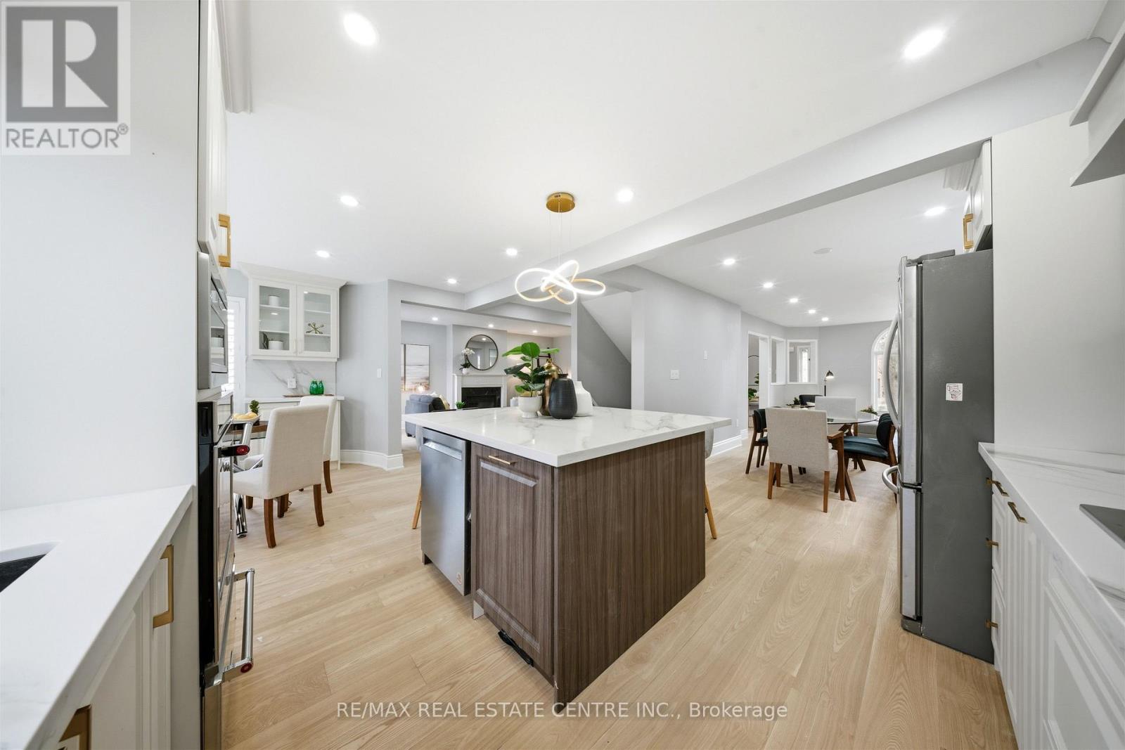 2216 Vista Oak Road, Oakville, Ontario  L6M 3L7 - Photo 16 - W12876788