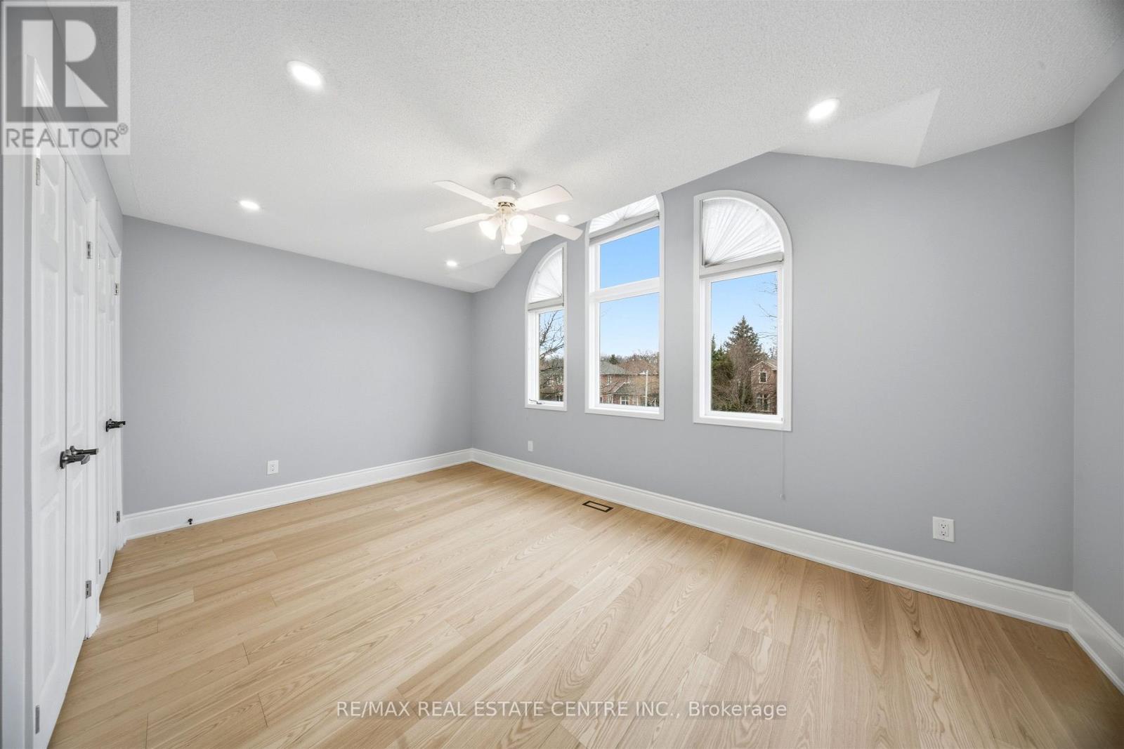 2216 Vista Oak Road, Oakville, Ontario  L6M 3L7 - Photo 41 - W12876788