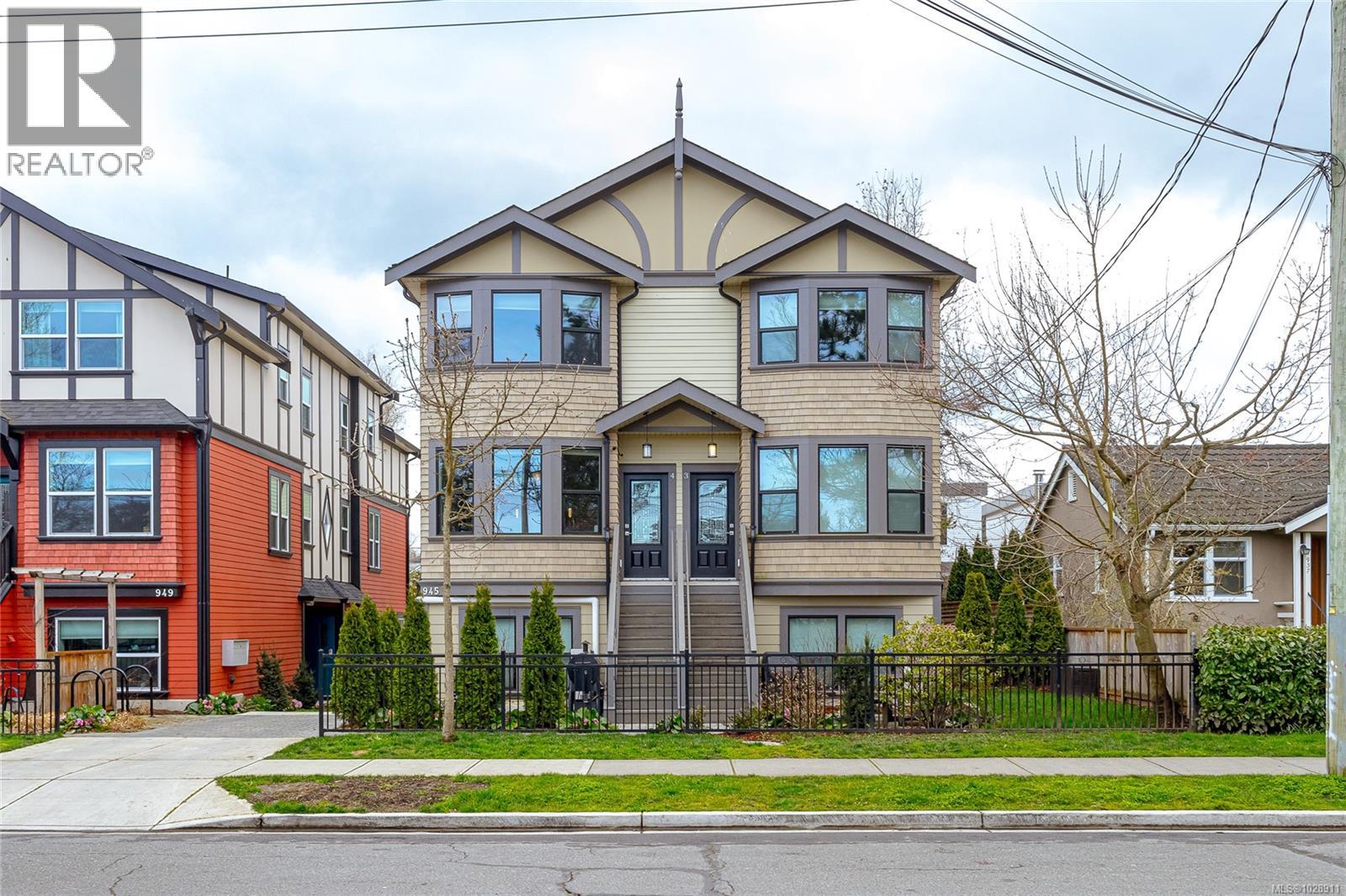 6 945 Pembroke St, Victoria, British Columbia