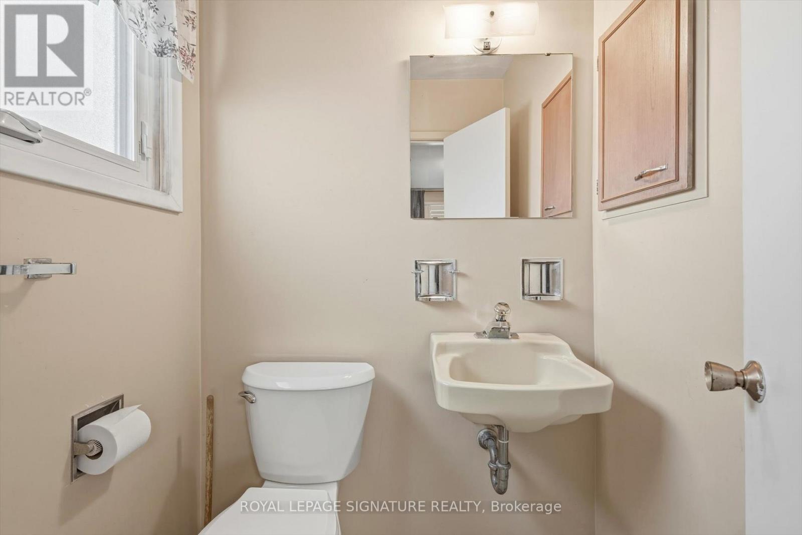 1389 Tyneburn Crescent, Mississauga, Ontario  L4X 1P6 - Photo 24 - W12883912