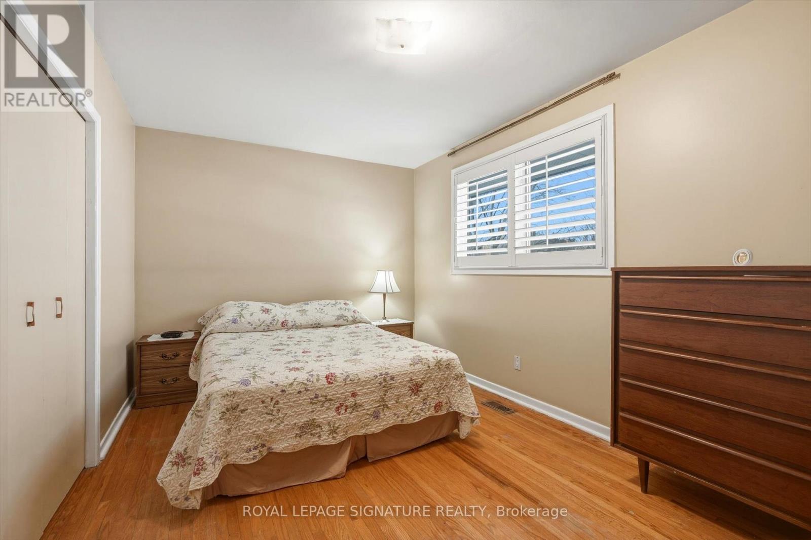 1389 Tyneburn Crescent, Mississauga, Ontario  L4X 1P6 - Photo 25 - W12883912