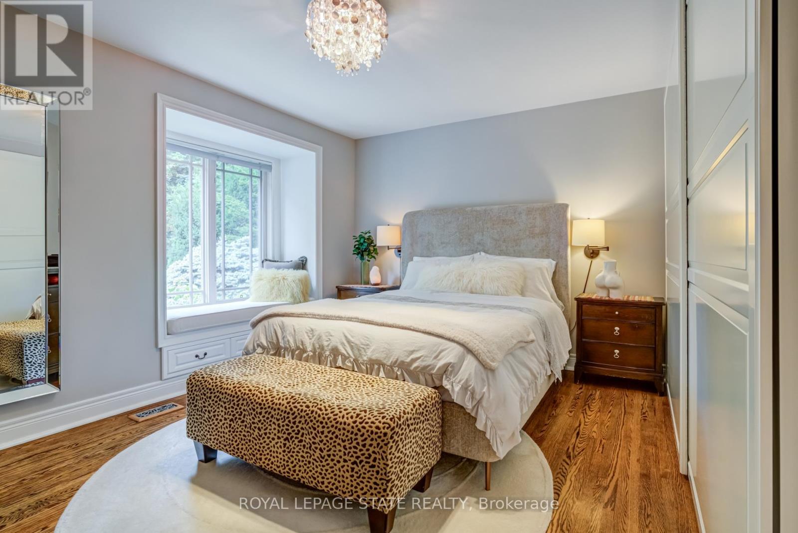 2047 Ardleigh Road, Oakville, Ontario  L6J 1V6 - Photo 15 - W12883928