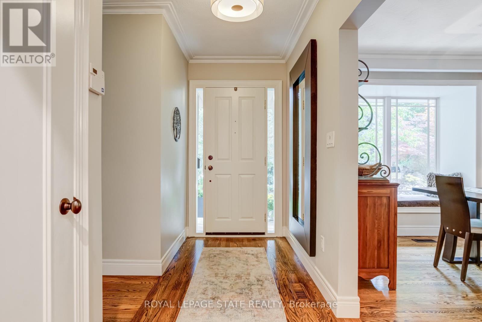 2047 Ardleigh Road, Oakville, Ontario  L6J 1V6 - Photo 5 - W12883928