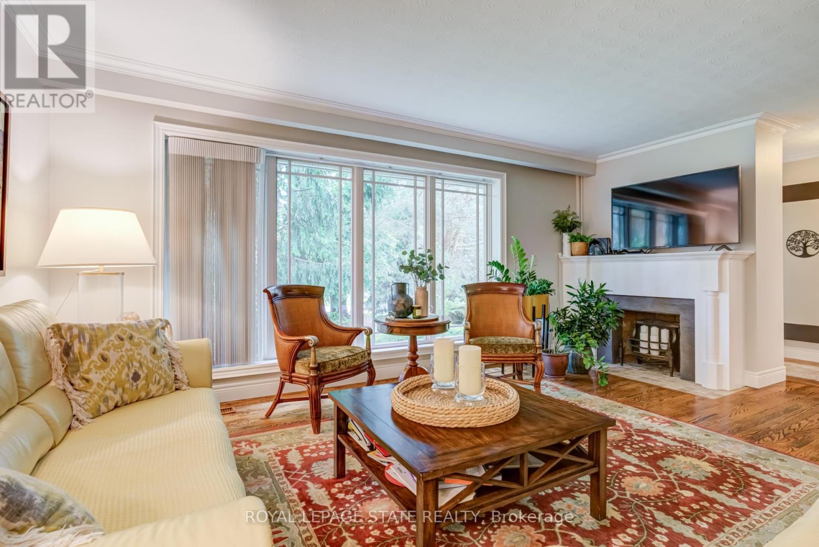 2047 Ardleigh Road, Oakville, Ontario  L6J 1V6 - Photo 7 - W12883928