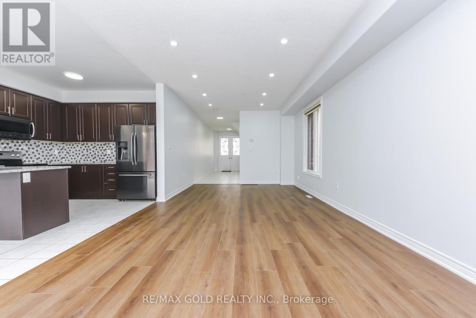 59 Vezna Crescent, Brampton, Ontario  L6X 5K4 - Photo 12 - W12883940