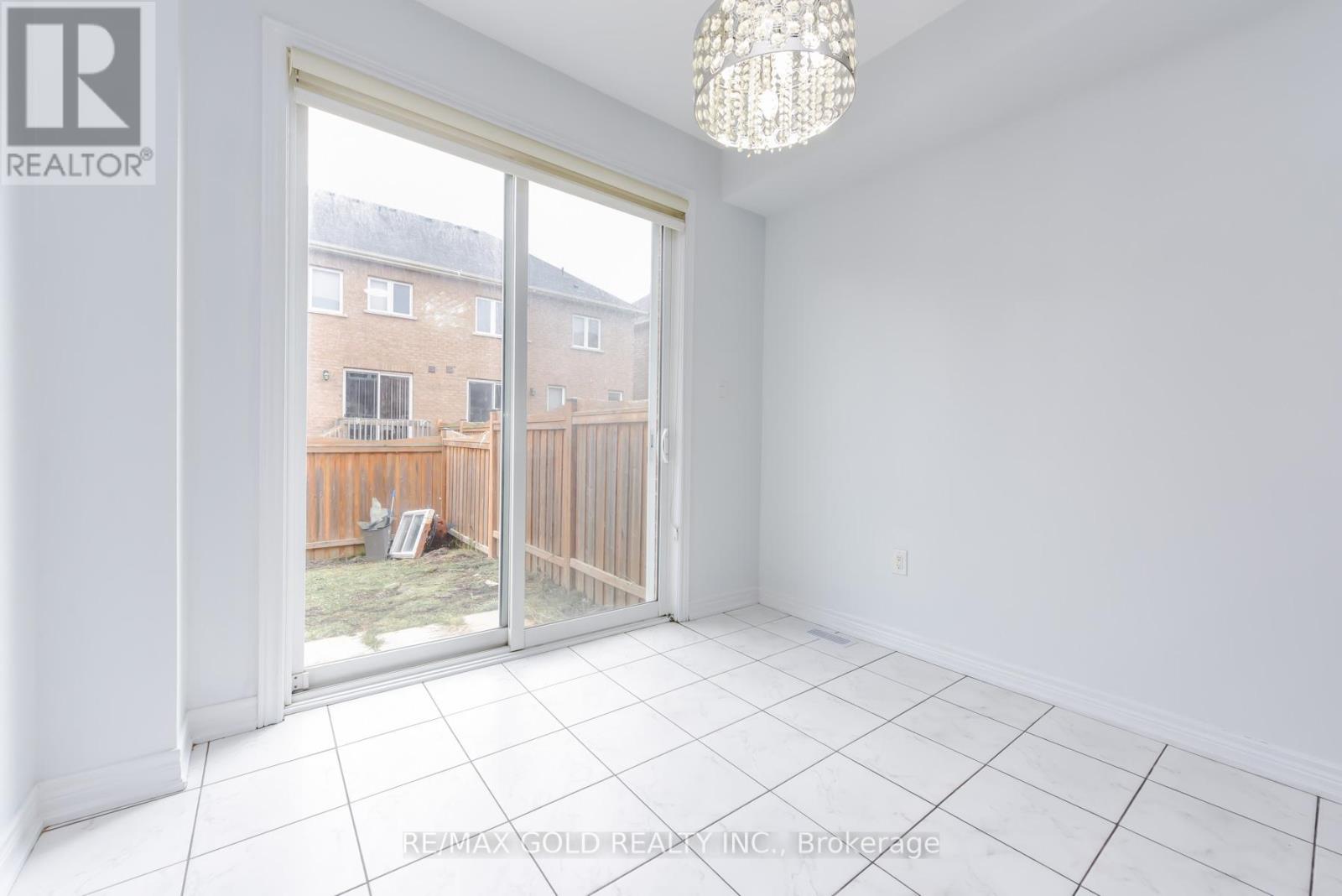 59 Vezna Crescent, Brampton, Ontario  L6X 5K4 - Photo 17 - W12883940