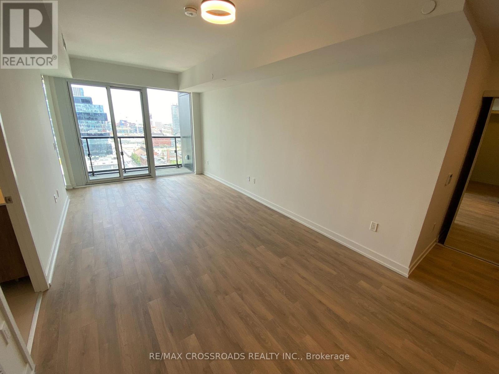 1811 - 158 Front Street, Toronto, Ontario  M5A 0K9 - Photo 10 - C12876754