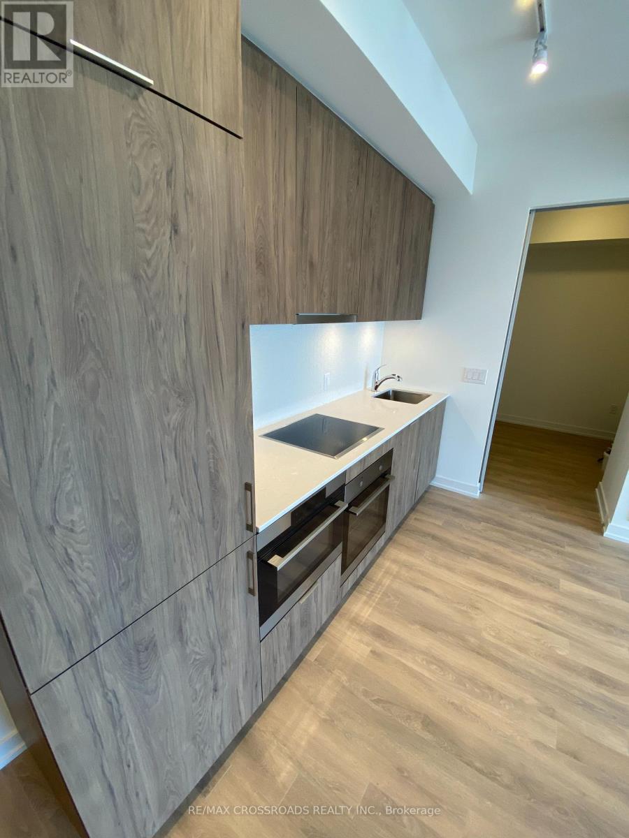 1811 - 158 Front Street, Toronto, Ontario  M5A 0K9 - Photo 4 - C12876754