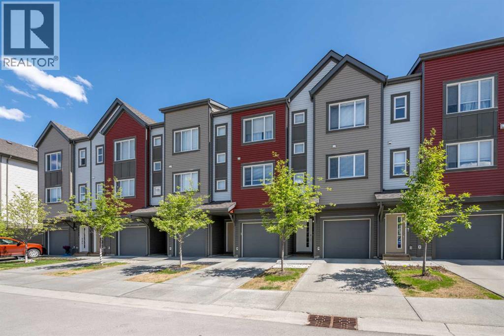 100 Copperstone Villas Se, Calgary, Alberta  T2Z 5E3 - Photo 2 - A2291995