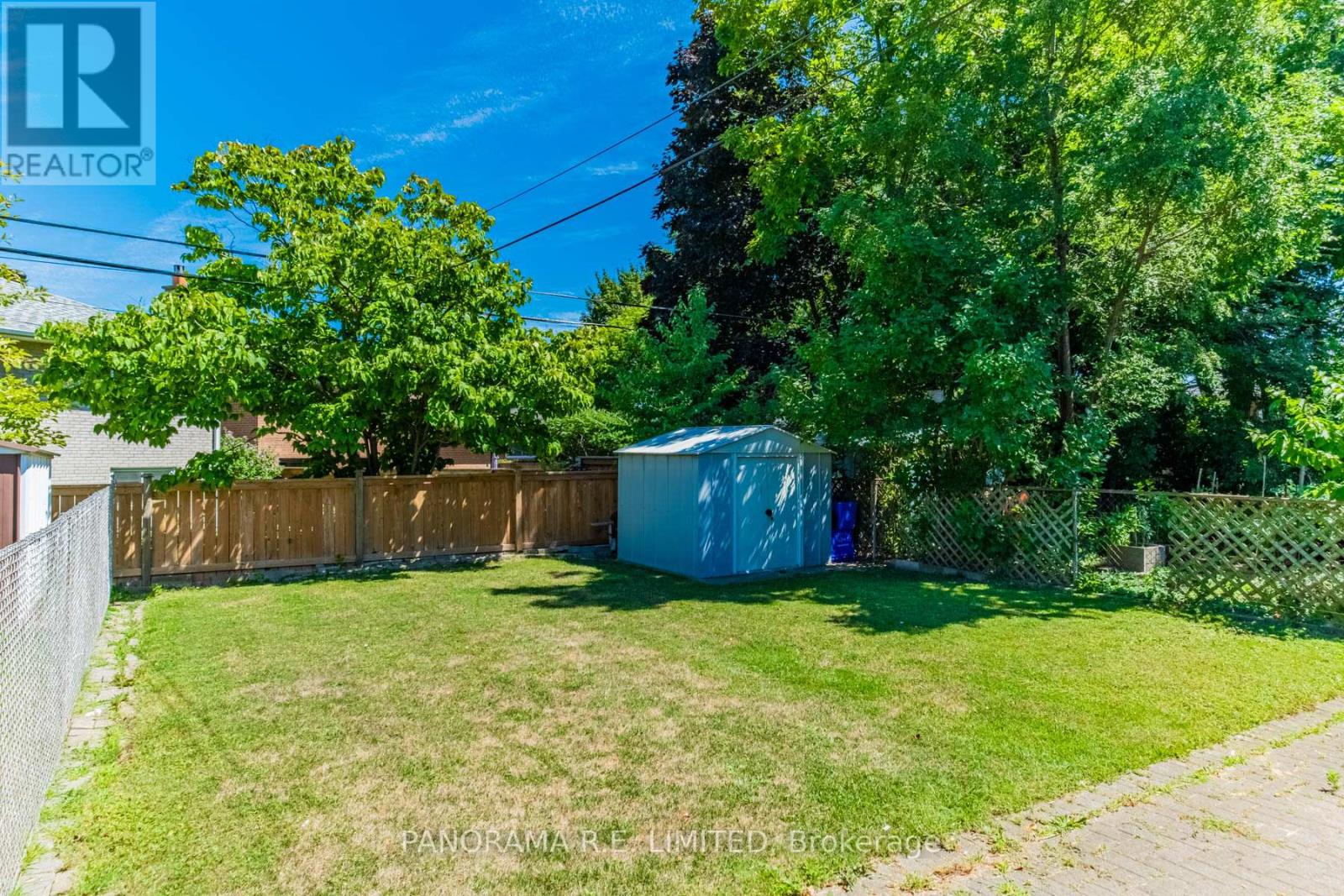 53 Vanguard Drive, Toronto, Ontario  M9B 5E8 - Photo 34 - W12874378