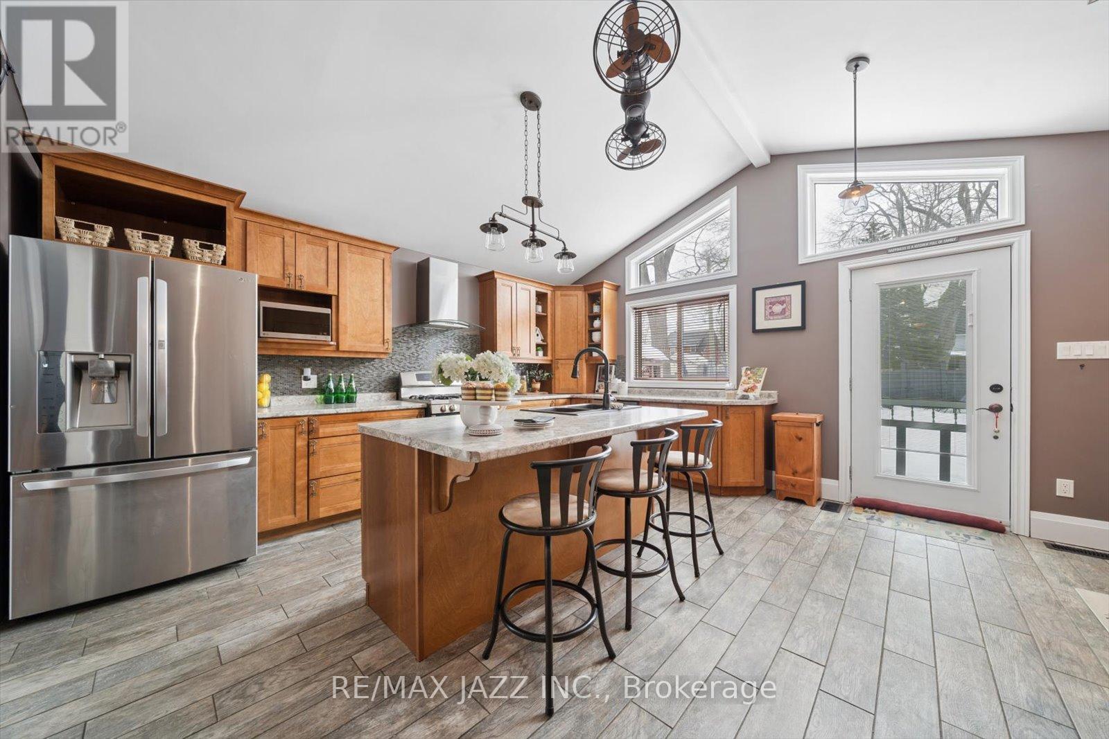 566 Masson Street, Oshawa, Ontario  L1G 5A3 - Photo 16 - E12883974