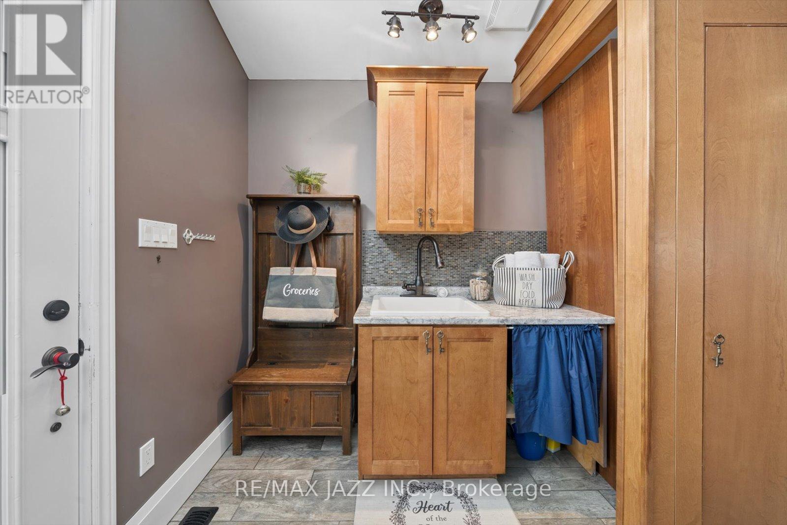 566 Masson Street, Oshawa, Ontario  L1G 5A3 - Photo 22 - E12883974