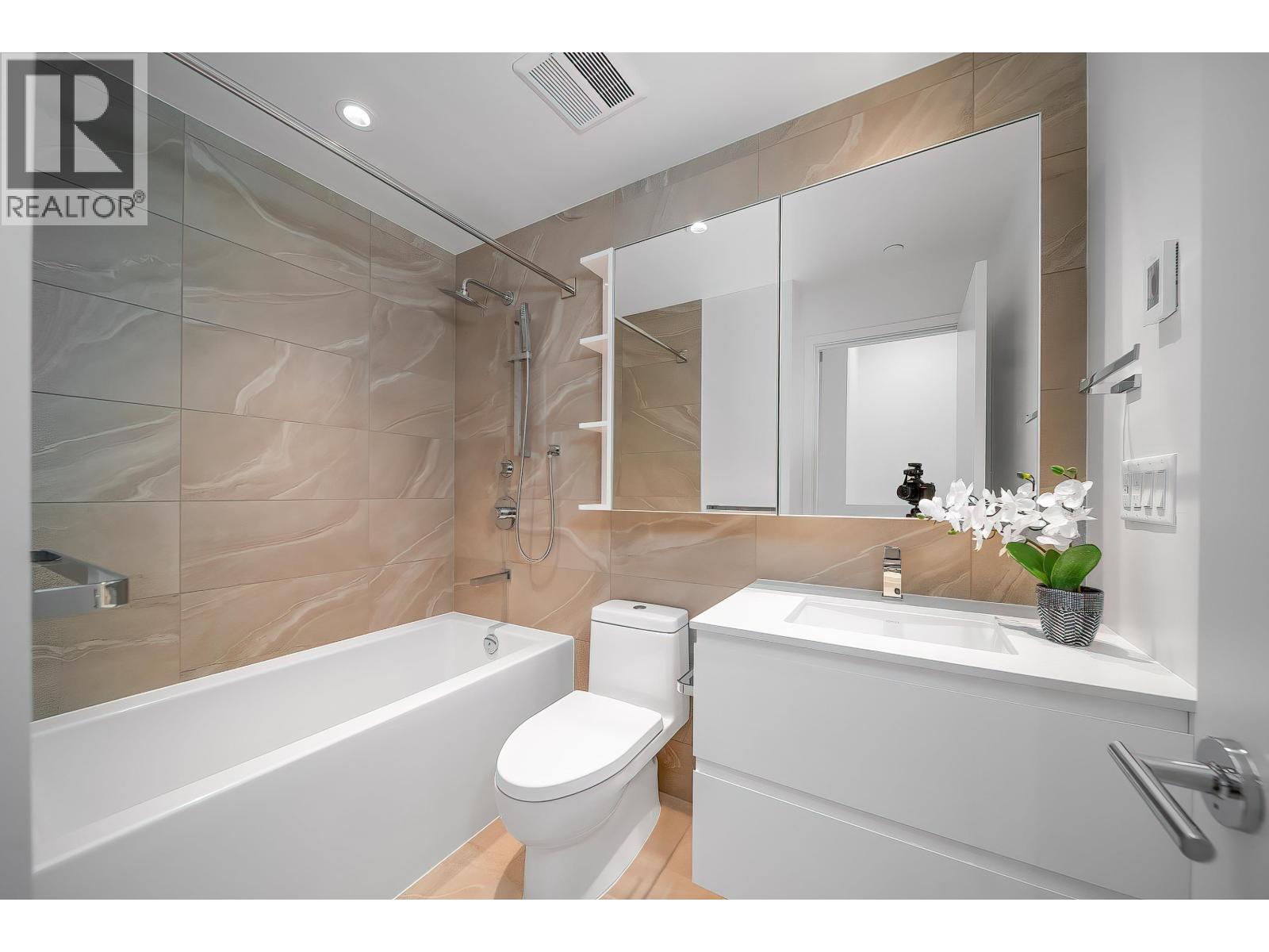 1319 6500 Minoru Boulevard, Richmond, British Columbia  V6Y 0N2 - Photo 15 - R3083653