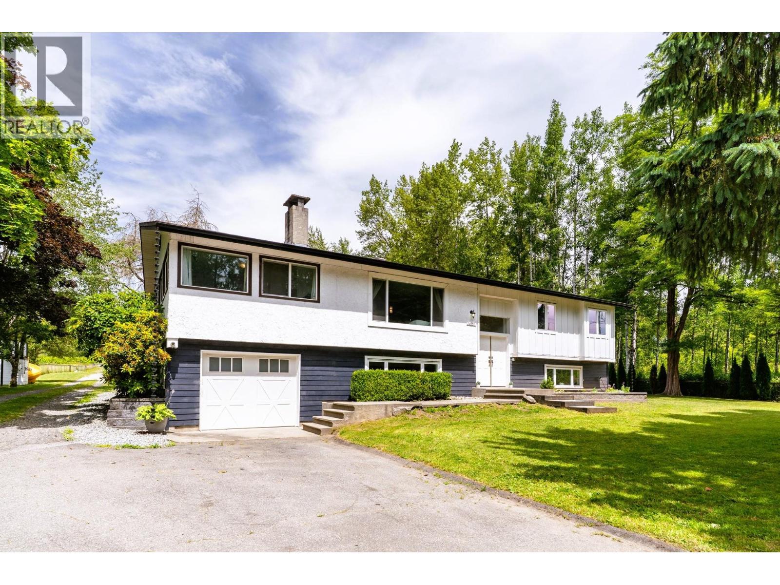 24991 100 AVENUE, Maple Ridge, British Columbia
