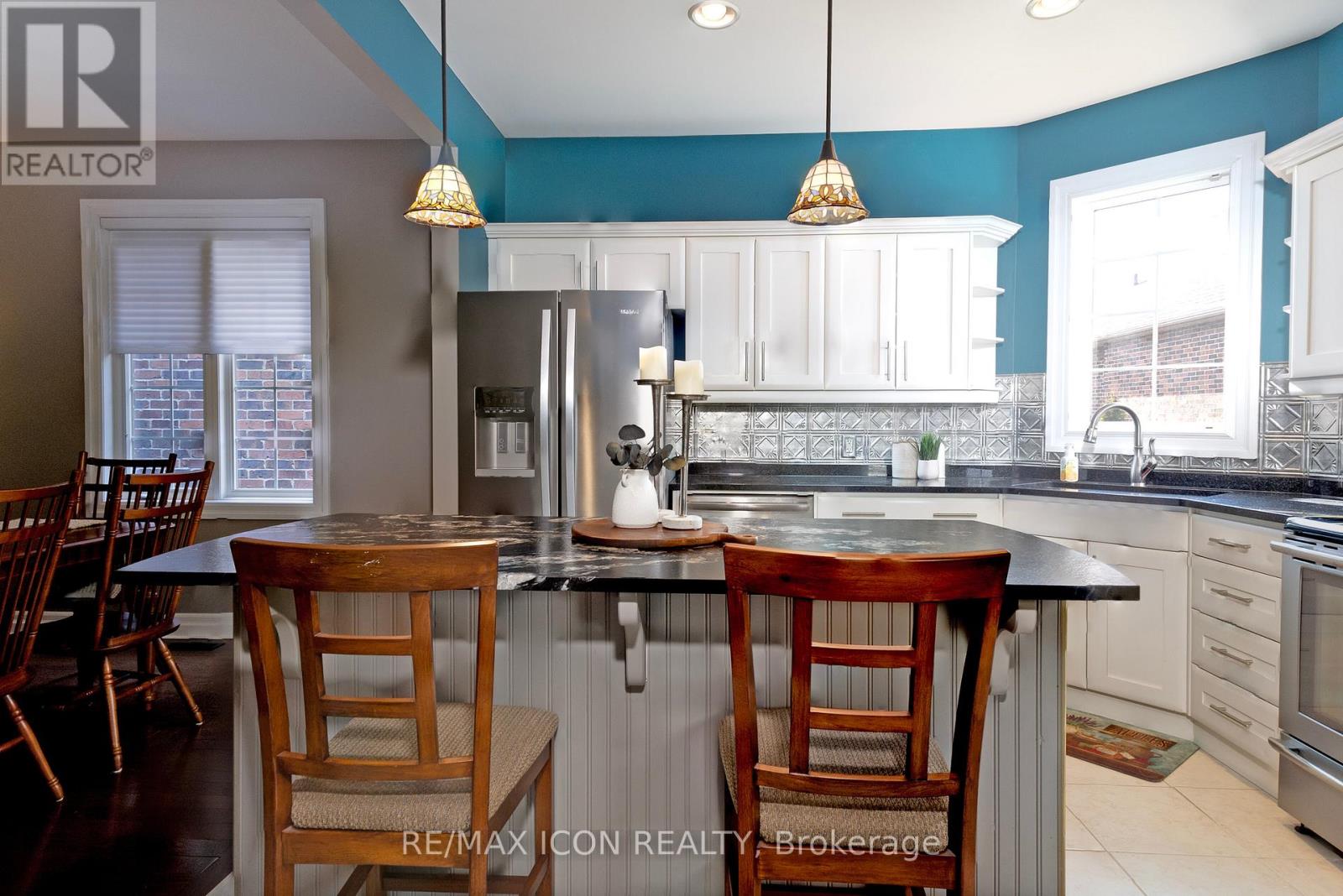 6756 St Andrews Circle, Plympton-Wyoming, Ontario  N0N 1E0 - Photo 11 - X12883996