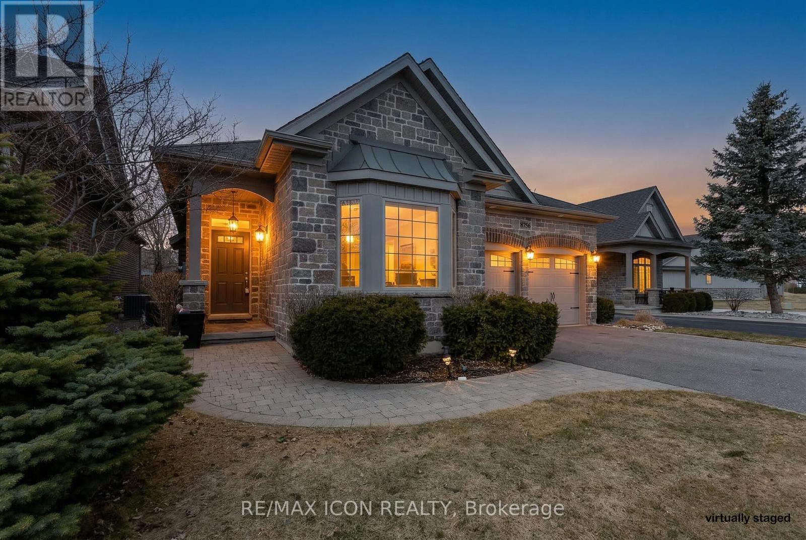 6756 St Andrews Circle, Plympton-Wyoming, Ontario  N0N 1E0 - Photo 3 - X12883996