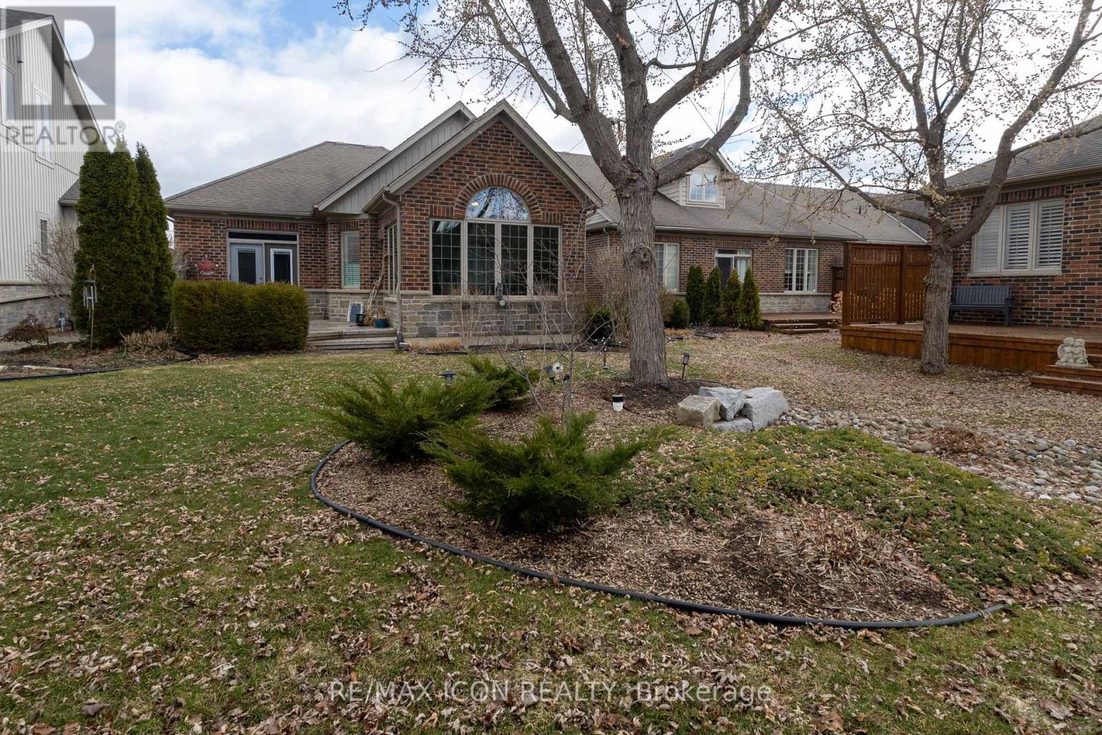 6756 St Andrews Circle, Plympton-Wyoming, Ontario  N0N 1E0 - Photo 37 - X12883996