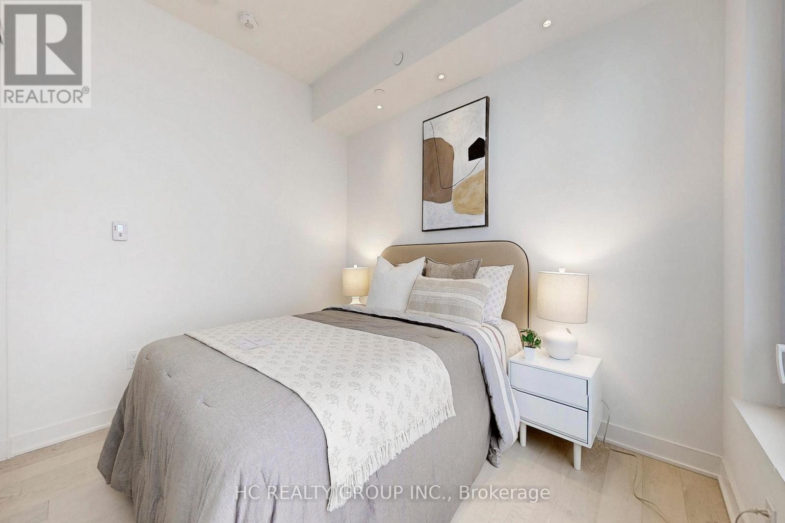 3902 - 11 Yorkville Avenue, Toronto, Ontario  M4W 0B7 - Photo 11 - C12883954