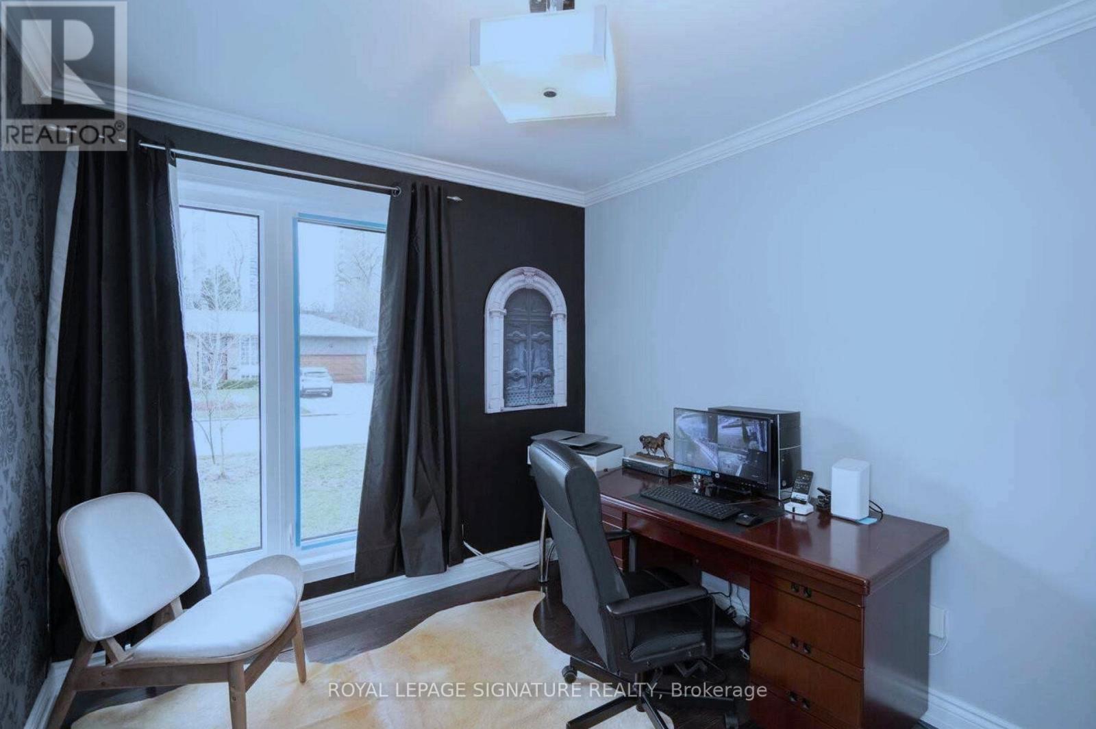 2 Groveland Crescent, Toronto, Ontario  M3A 3C5 - Photo 15 - C12884016