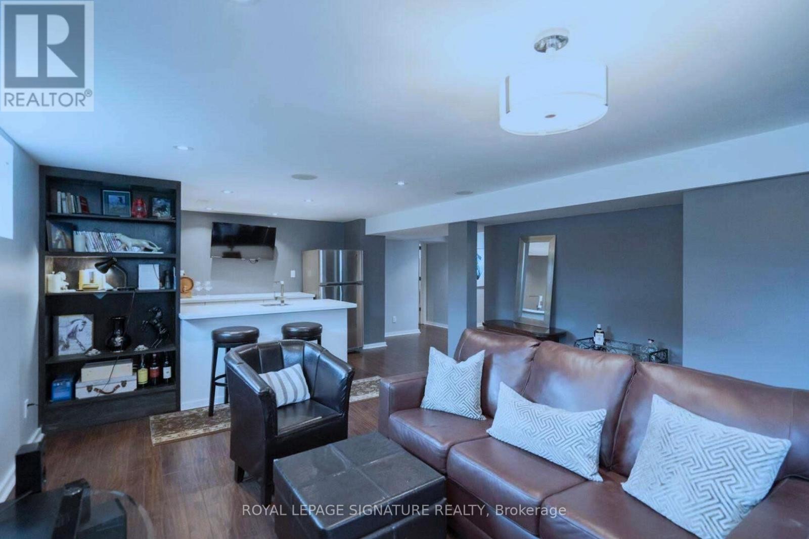 2 Groveland Crescent, Toronto, Ontario  M3A 3C5 - Photo 18 - C12884016