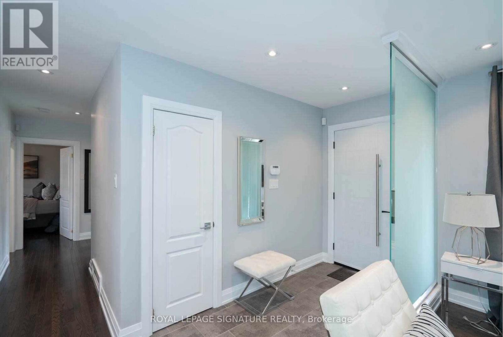 2 Groveland Crescent, Toronto, Ontario  M3A 3C5 - Photo 4 - C12884016