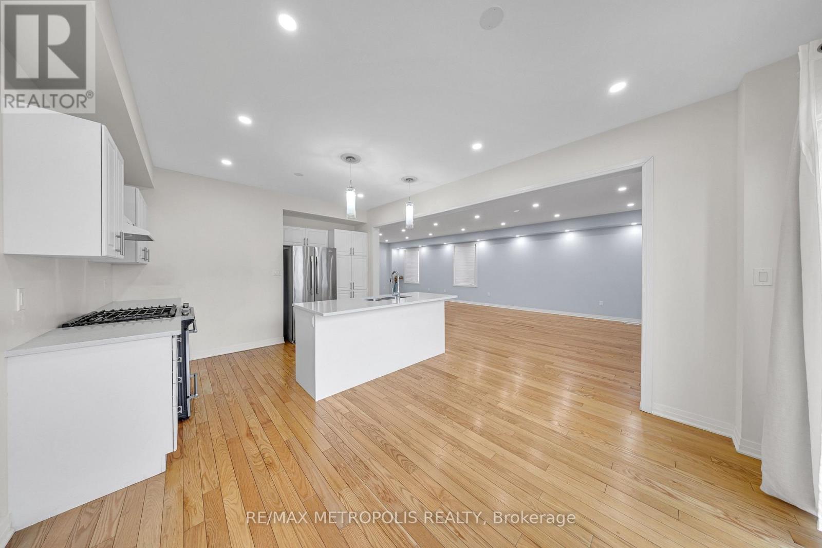 35 Clipper Lane, Clarington, Ontario  L1C 4B1 - Photo 16 - E12884000