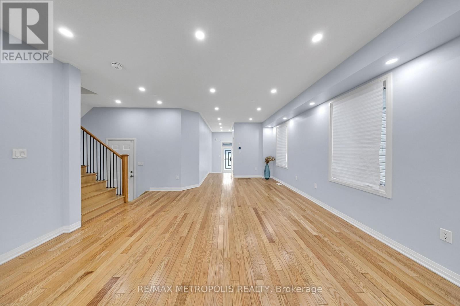 35 Clipper Lane, Clarington, Ontario  L1C 4B1 - Photo 18 - E12884000